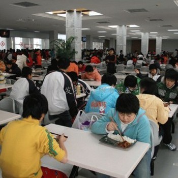 食堂承包、餐飲管理公司、學(xué)校食堂承包、南京食堂承包、無錫食堂承包、工廠食堂承包、企業(yè)食堂承包、鎮(zhèn)江食